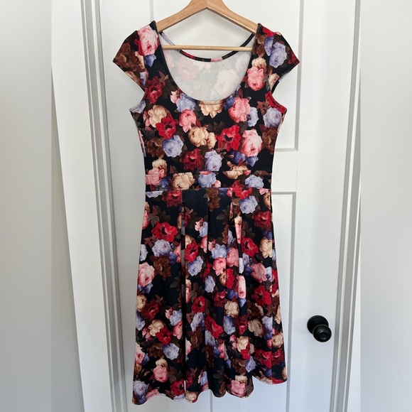 Dorothy Perkins: Floral Flared Midi Dress: Size US 6 - Picture 2 of 5